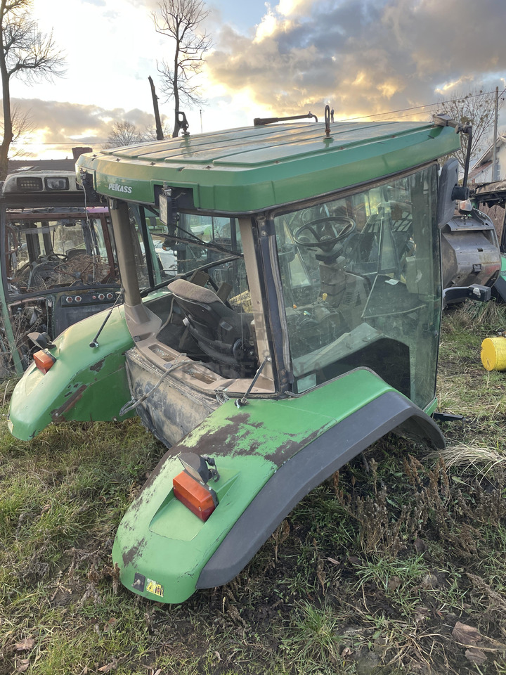 John Deere 8210 - błotniki błotnik prawy R157016 - Spatbor untuk Peralatan pertanian: gambar 1 John Deere 8210 - błotniki błotnik prawy R157016 - Spatbor untuk Peralatan pertanian: gambar 1