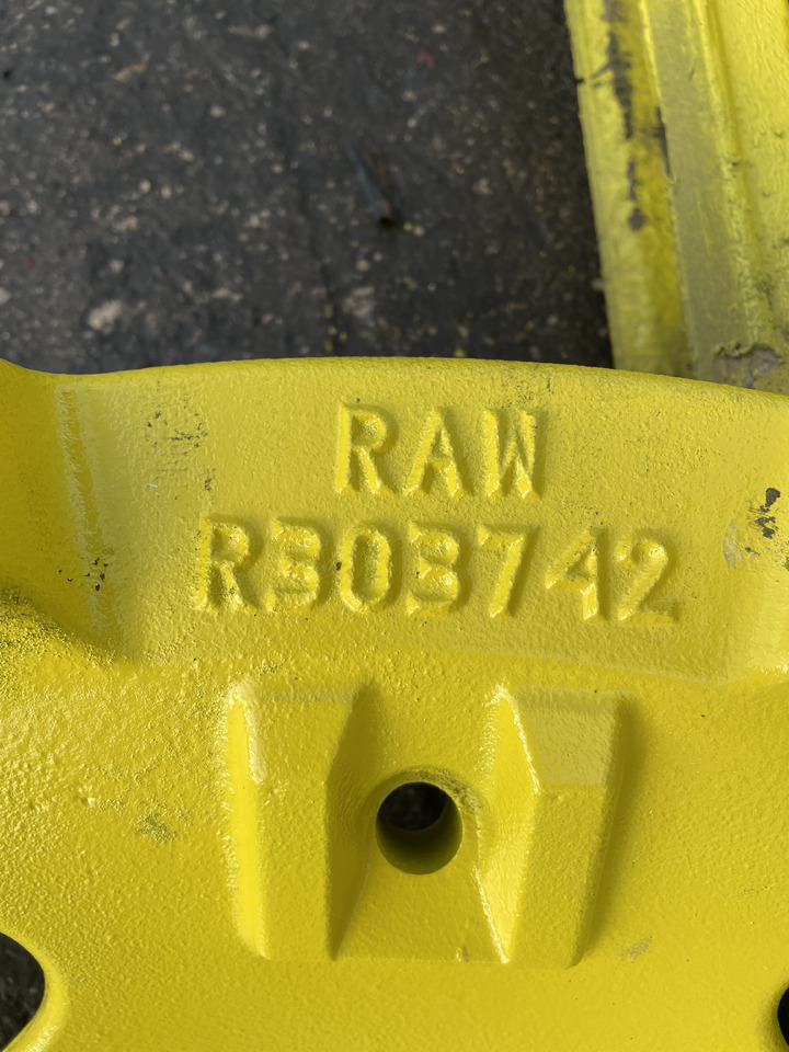 John Deere 8345R - koło felga gwiazda - Pelek untuk Peralatan pertanian: gambar 4 John Deere 8345R - koło felga gwiazda - Pelek untuk Peralatan pertanian: gambar 4