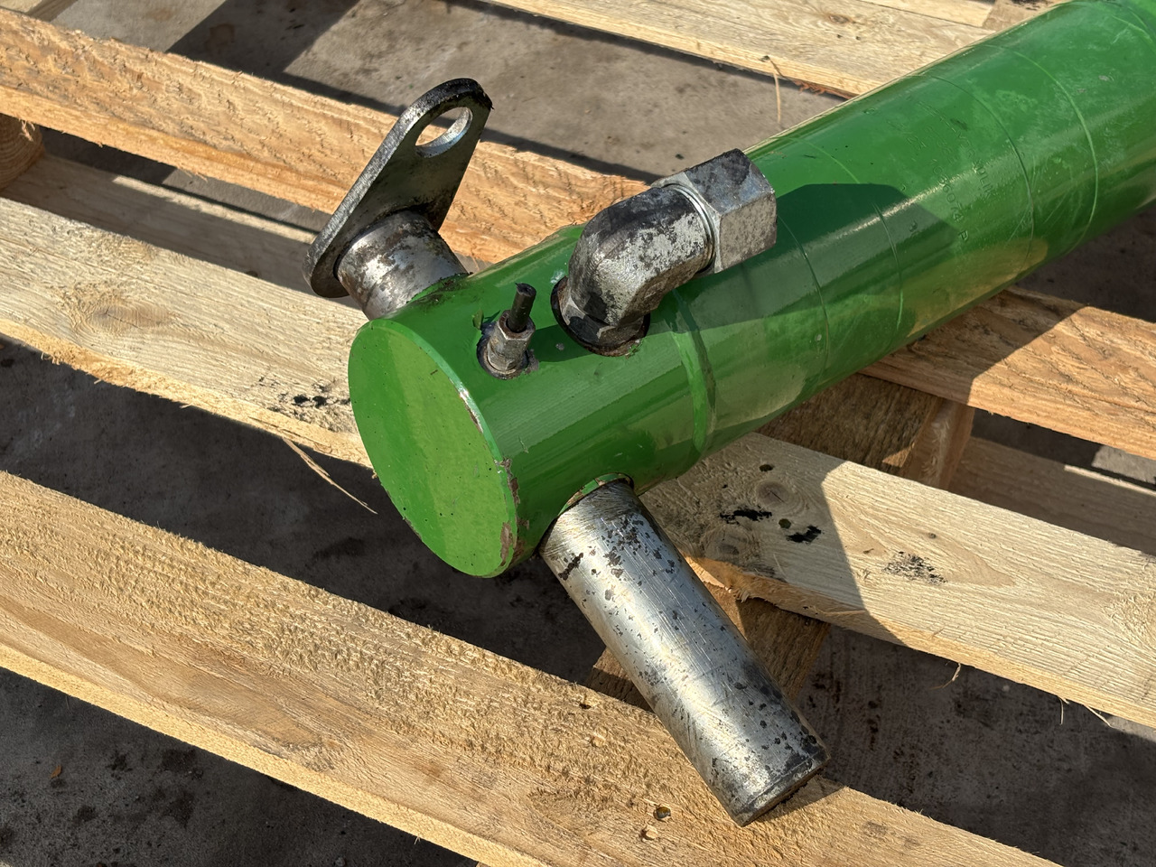 John Deere 8600 Siłownik hydrauliczny AHC18238 - Silinder hidrolik untuk Peralatan pertanian: gambar 2 John Deere 8600 Siłownik hydrauliczny AHC18238 - Silinder hidrolik untuk Peralatan pertanian: gambar 2