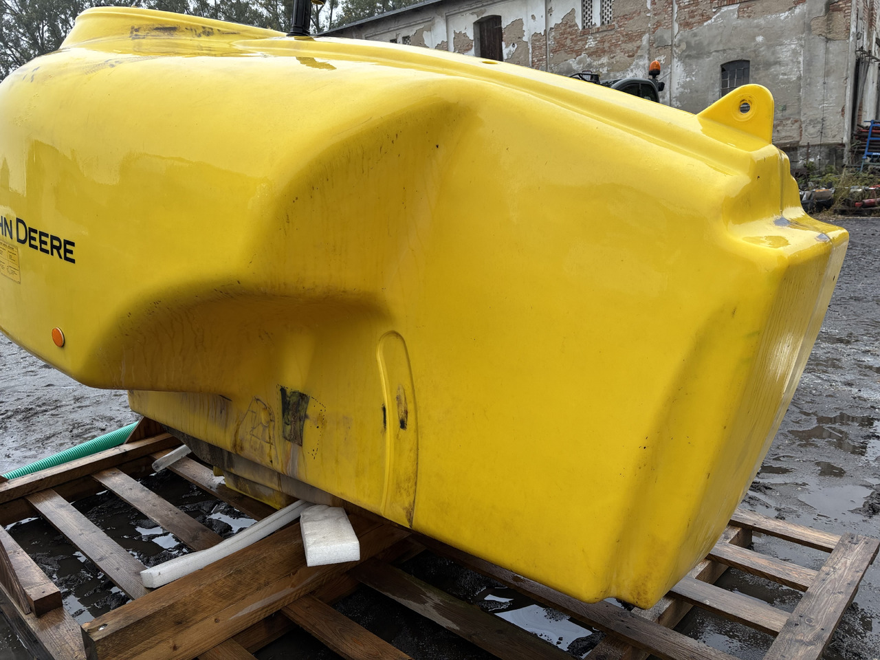 John Deere M740i Zbiornik Opryskiwacz WZW17745 WZ8226404 - Penyemprot traktor: gambar 5 John Deere M740i Zbiornik Opryskiwacz WZW17745 WZ8226404 - Penyemprot traktor: gambar 5