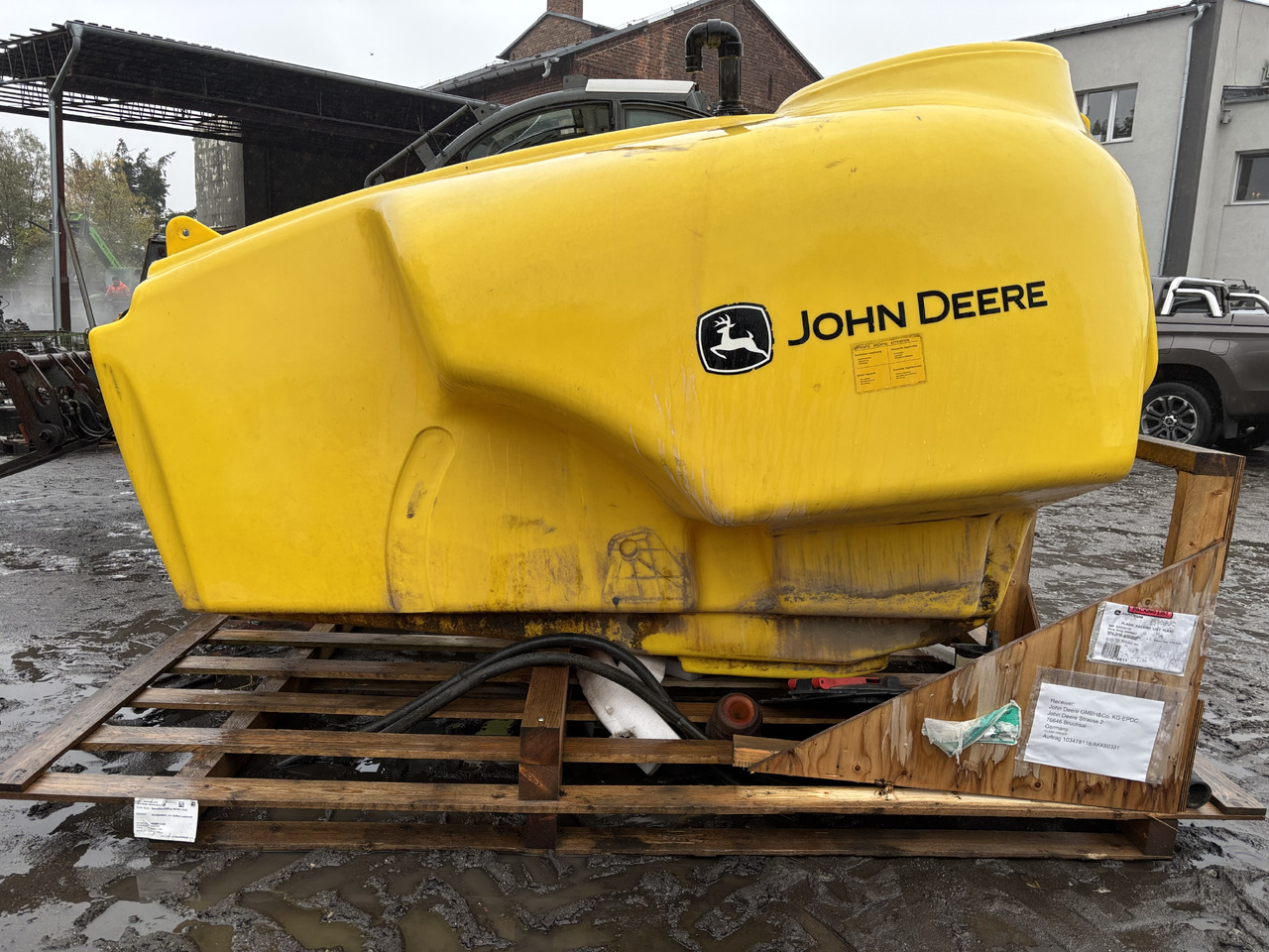 John Deere M740i Zbiornik Opryskiwacz WZW17745 WZ8226404 - Penyemprot traktor: gambar 1 John Deere M740i Zbiornik Opryskiwacz WZW17745 WZ8226404 - Penyemprot traktor: gambar 1