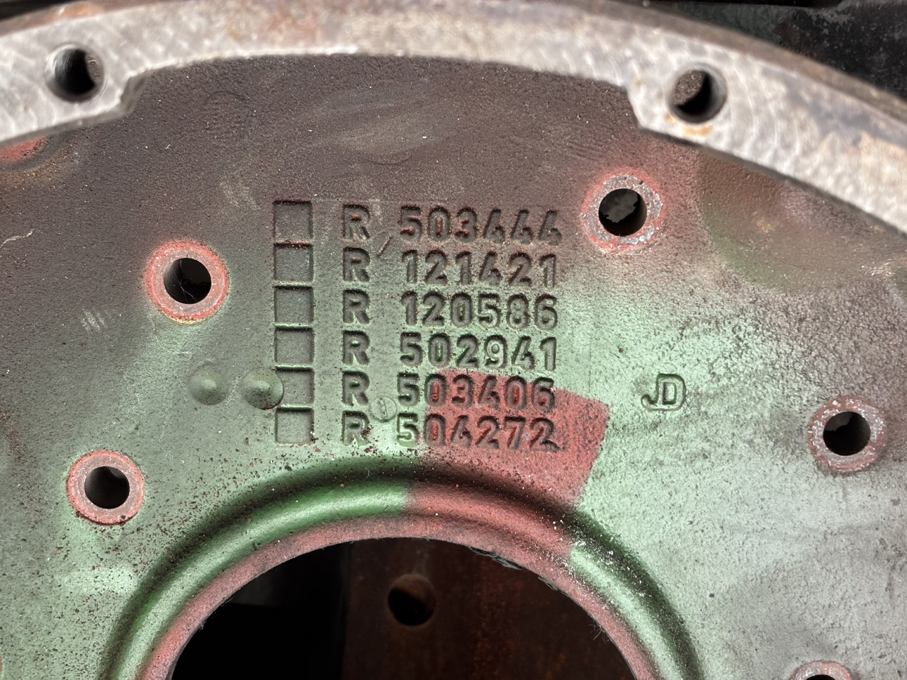 John Deere R503444 R121421 R120586 502941 R503406 R504272 Obudowa Koła Zamachowego - Roda gila untuk Peralatan pertanian: gambar 2 John Deere R503444 R121421 R120586 502941 R503406 R504272 Obudowa Koła Zamachowego - Roda gila untuk Peralatan pertanian: gambar 2