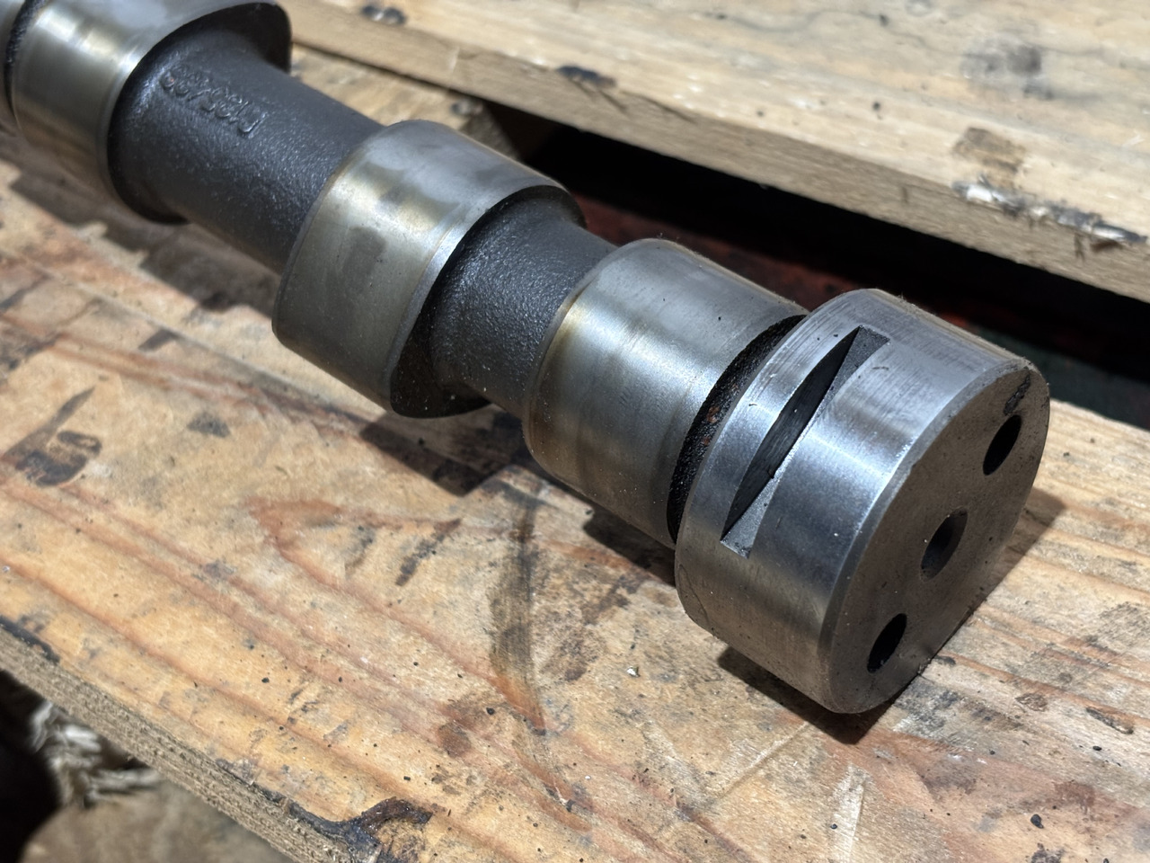 John Deere RE56375 R135439 R133812 Wałek Rozrządu - Camshaft untuk Peralatan pertanian: gambar 4 John Deere RE56375 R135439 R133812 Wałek Rozrządu - Camshaft untuk Peralatan pertanian: gambar 4