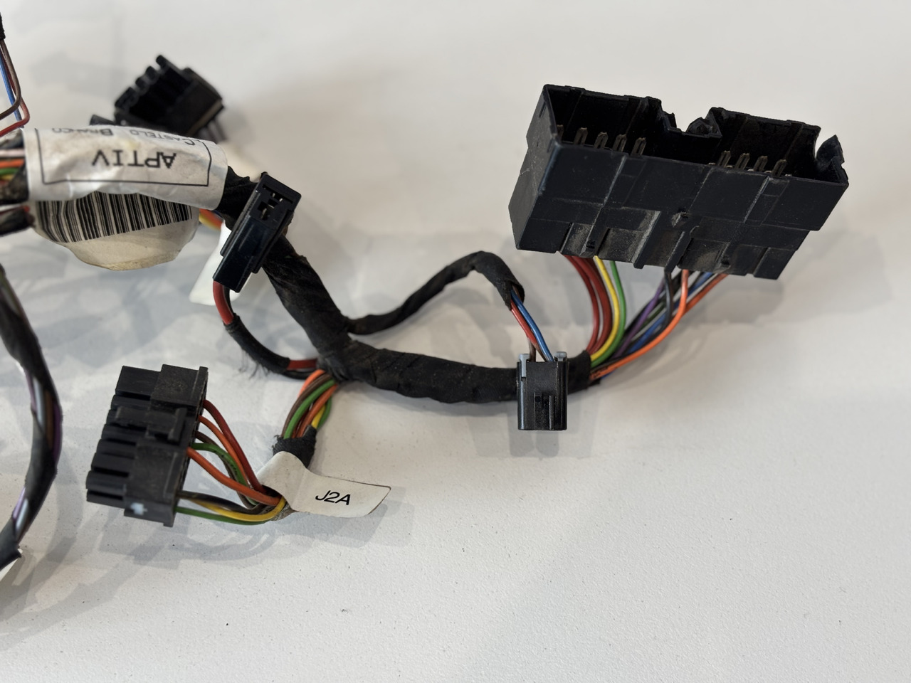 John Deere Wiązka Elektronika Kabli Podłokietnika NGOI MFTC AL222738 - Kabel/ Kawat harness untuk Peralatan pertanian: gambar 2 John Deere Wiązka Elektronika Kabli Podłokietnika NGOI MFTC AL222738 - Kabel/ Kawat harness untuk Peralatan pertanian: gambar 2