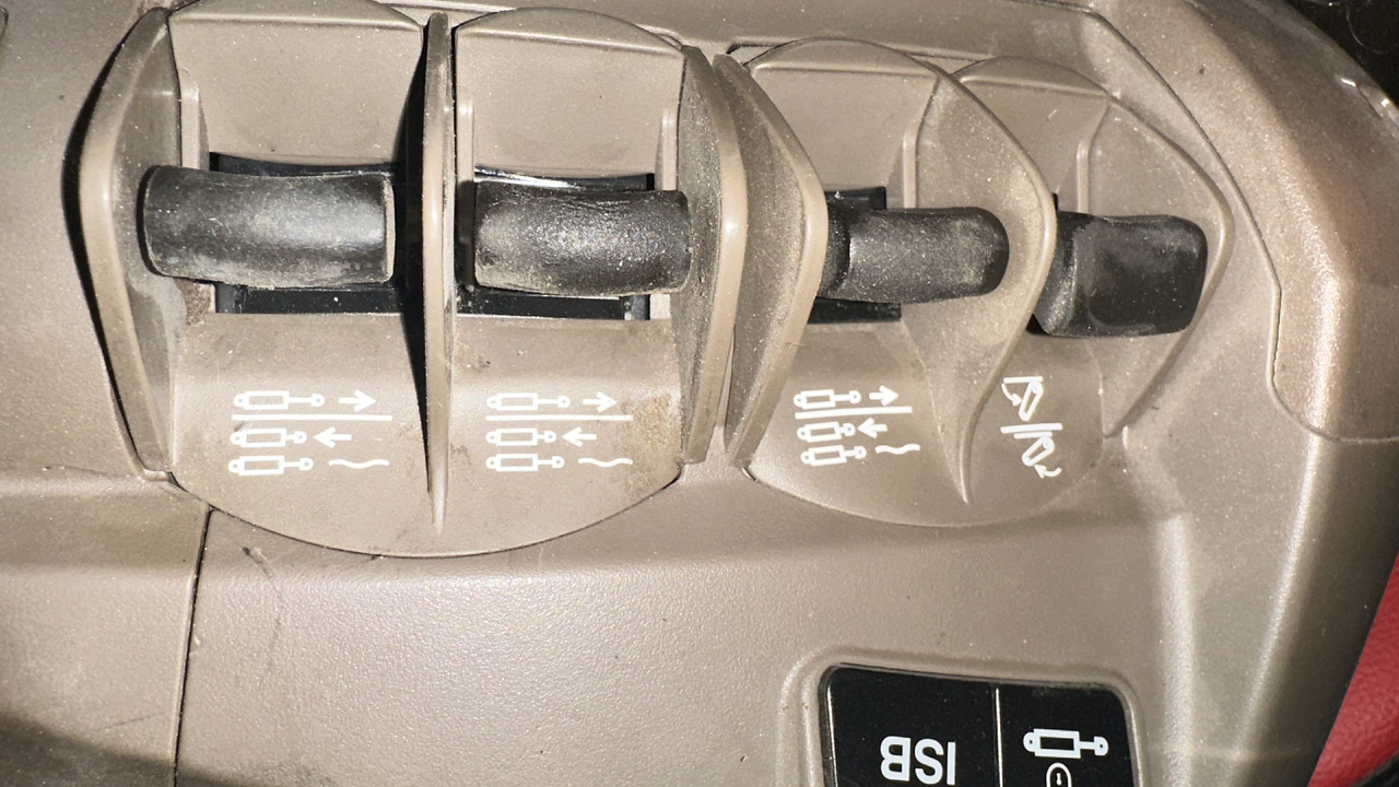 Klawisze hydrauliki john deere panel sterowania - Dasbor untuk Peralatan pertanian: gambar 3 Klawisze hydrauliki john deere panel sterowania - Dasbor untuk Peralatan pertanian: gambar 3