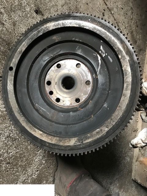 Koło Zamachowe - Massey Ferguson 3819666M91 - Roda gila untuk Peralatan pertanian: gambar 1 Koło Zamachowe - Massey Ferguson 3819666M91 - Roda gila untuk Peralatan pertanian: gambar 1