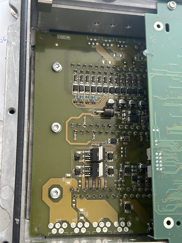 Kombajn Massey Ferguson 7256 komputer główny moduł - ECU untuk Pemanen gabungan: gambar 3 Kombajn Massey Ferguson 7256 komputer główny moduł - ECU untuk Pemanen gabungan: gambar 3