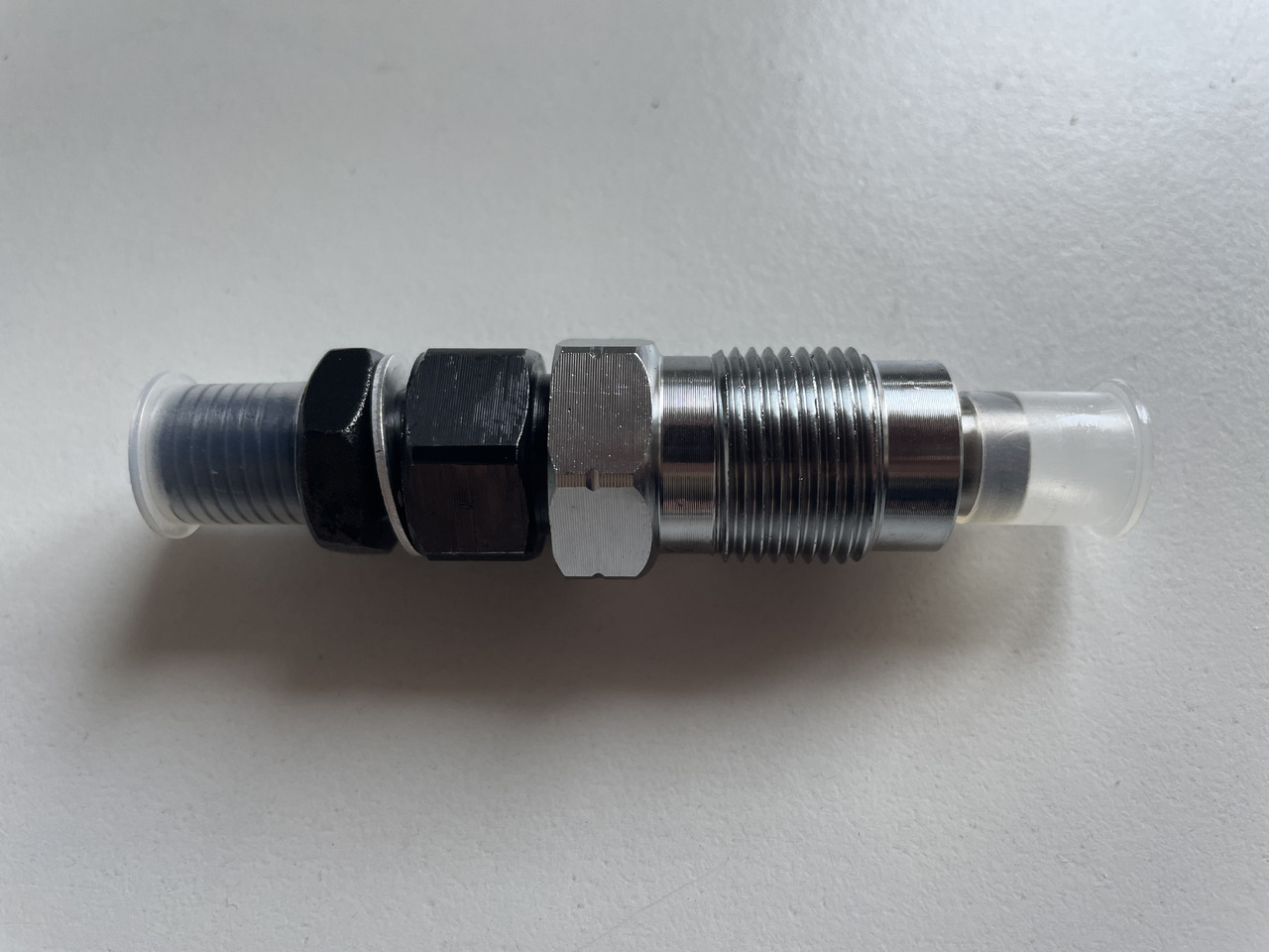 Kubota D722 D782 D902 Z402 Z482 Z602 - wtryskiwacz paliwa 16001-53000 - Injektor untuk Peralatan konstruksi: gambar 1 Kubota D722 D782 D902 Z402 Z482 Z602 - wtryskiwacz paliwa 16001-53000 - Injektor untuk Peralatan konstruksi: gambar 1