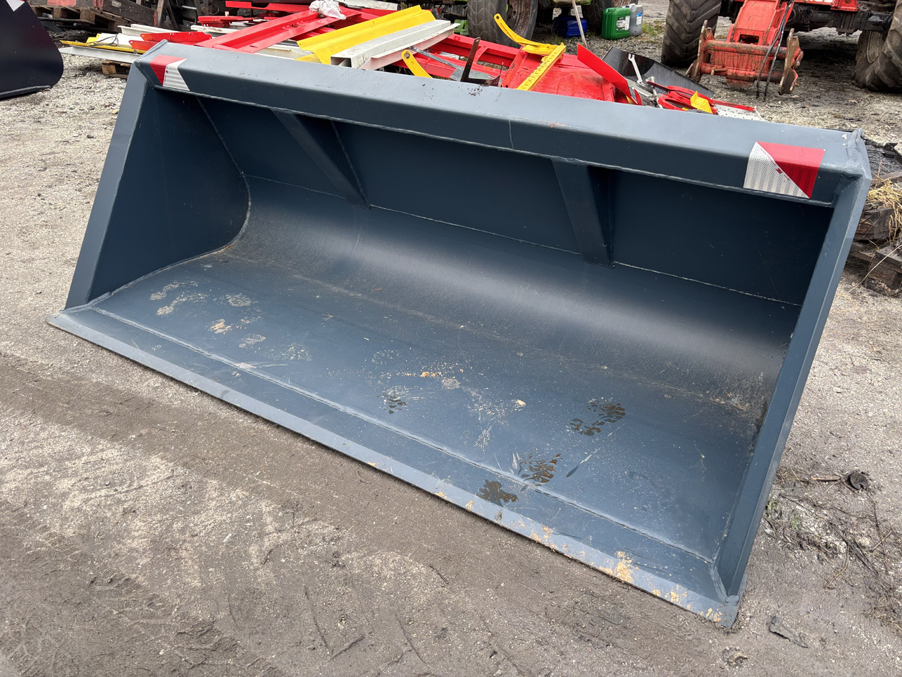 Łyżka Objętościowa 2,3m 1,01 m3 z mocowaniem do ładowarki Manitou. - Ember loader: gambar 5 Łyżka Objętościowa 2,3m 1,01 m3 z mocowaniem do ładowarki Manitou. - Ember loader: gambar 5