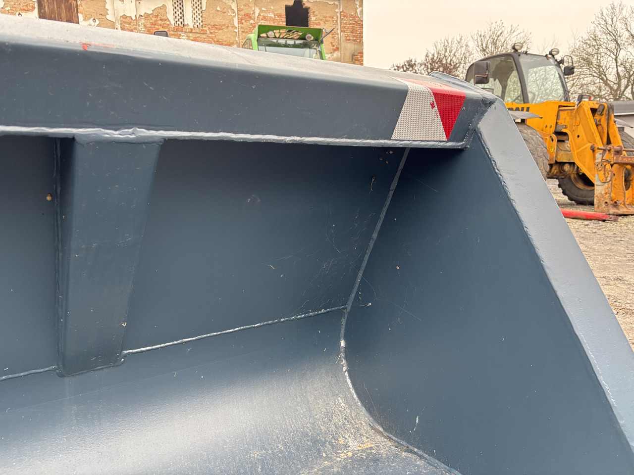 Łyżka Objętościowa 2,3m 1,01 m3 z mocowaniem do ładowarki Manitou. - Ember loader: gambar 4 Łyżka Objętościowa 2,3m 1,01 m3 z mocowaniem do ładowarki Manitou. - Ember loader: gambar 4