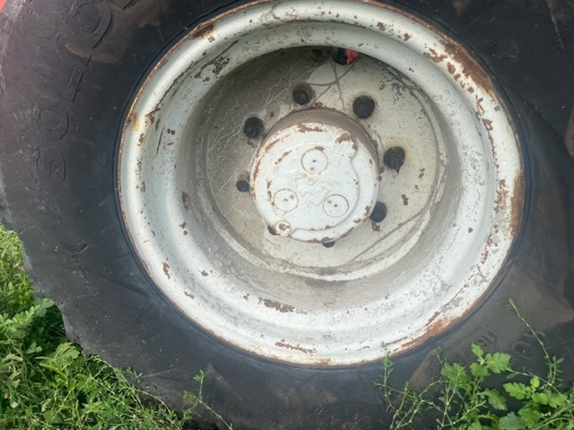 Manitou Felga Felgi 20 cali , 405/70-20 - Pelek untuk Peralatan pertanian: gambar 4 Manitou Felga Felgi 20 cali , 405/70-20 - Pelek untuk Peralatan pertanian: gambar 4