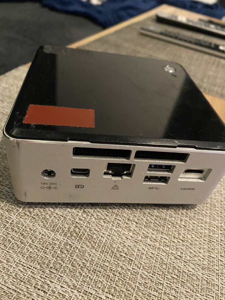 Mikrokomputer Mini PC Intel NUC5i5RYH - Peralatan dan perlengkapan: gambar 2 Mikrokomputer Mini PC Intel NUC5i5RYH - Peralatan dan perlengkapan: gambar 2