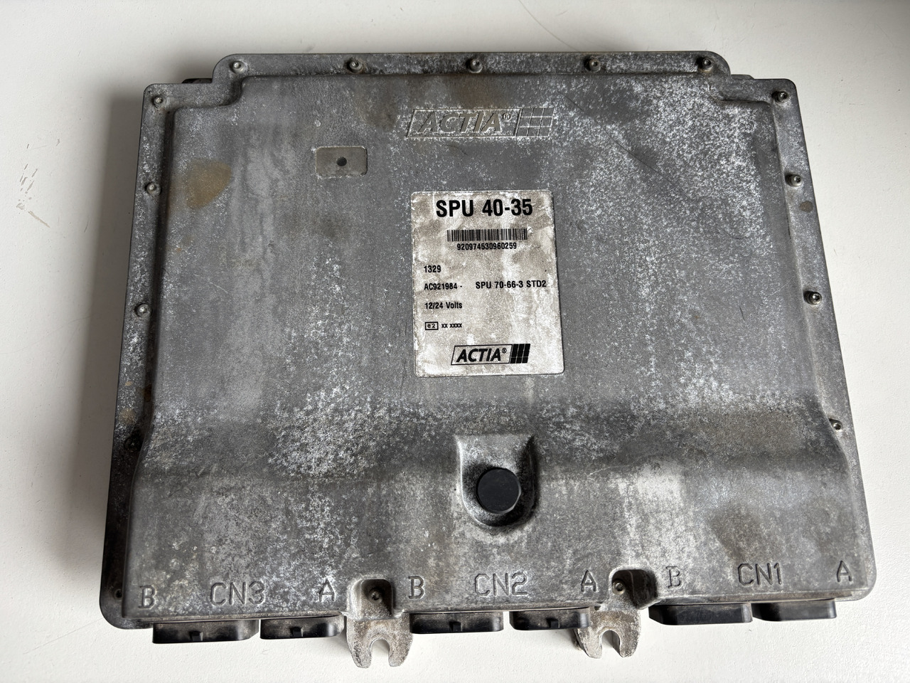 Moduł sterownik Terex  Actia SPU 40-35 AC921984 70-66-3 STD2 12/24V 920974530960259 - ECU untuk Peralatan pertanian: gambar 1 Moduł sterownik Terex  Actia SPU 40-35 AC921984 70-66-3 STD2 12/24V 920974530960259 - ECU untuk Peralatan pertanian: gambar 1