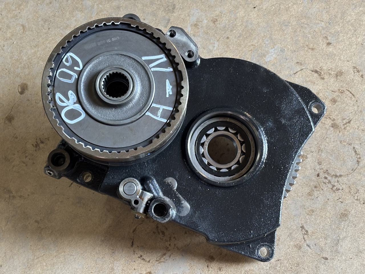 New Holland 6080 Napęd WOM 5197553 87308746 47131256 5197546 87315409 - Penularan untuk Peralatan pertanian: gambar 1 New Holland 6080 Napęd WOM 5197553 87308746 47131256 5197546 87315409 - Penularan untuk Peralatan pertanian: gambar 1