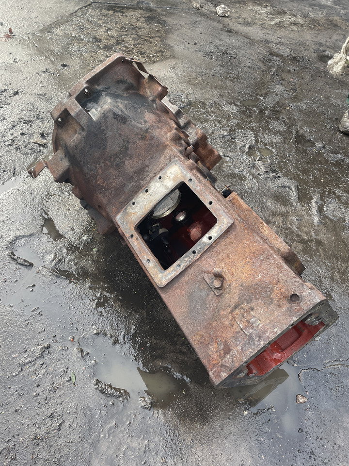 New Holland 8160 - obudowa skrzyni biegów 5164693 - Gearbox untuk Traktor: gambar 4 New Holland 8160 - obudowa skrzyni biegów 5164693 - Gearbox untuk Traktor: gambar 4