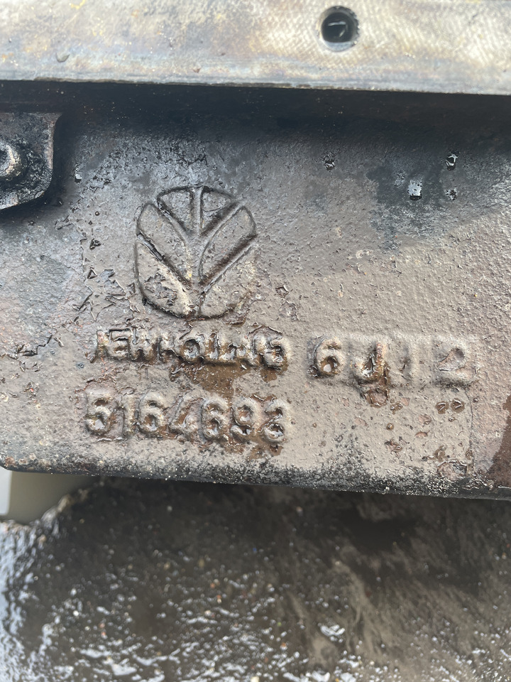 New Holland 8160 - obudowa skrzyni biegów 5164693 - Gearbox untuk Traktor: gambar 5 New Holland 8160 - obudowa skrzyni biegów 5164693 - Gearbox untuk Traktor: gambar 5
