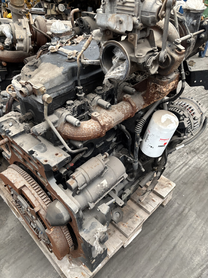 New Holland Case Iveco CNH F4DFE4133 F4DFE4133*B00 Silnik CZĘŚCI - Mesin untuk Peralatan pertanian: gambar 3 New Holland Case Iveco CNH F4DFE4133 F4DFE4133*B00 Silnik CZĘŚCI - Mesin untuk Peralatan pertanian: gambar 3