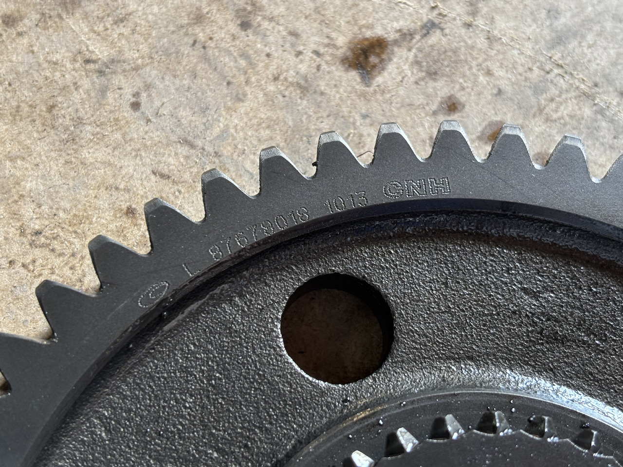 New Holland T6030 6050 6070 6080 6090 Koło Zębate 87678018 - Penularan untuk Peralatan pertanian: gambar 2 New Holland T6030 6050 6070 6080 6090 Koło Zębate 87678018 - Penularan untuk Peralatan pertanian: gambar 2