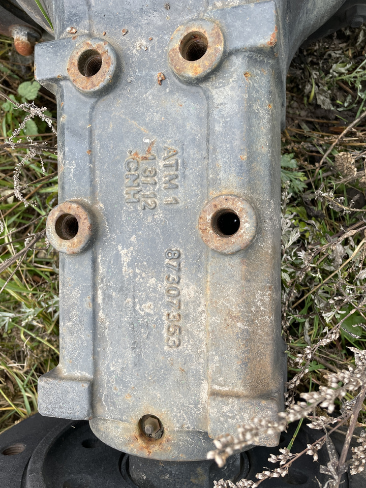 New Holland T7.235 - obudowa osi 87307353 - Poros dan bagian untuk Traktor: gambar 2 New Holland T7.235 - obudowa osi 87307353 - Poros dan bagian untuk Traktor: gambar 2