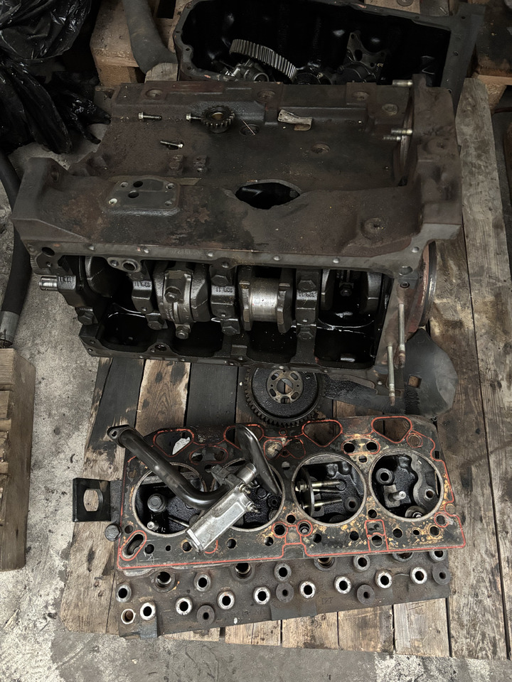Perkins 1906/2200 Silnik Miska Wał Koło Zamachowe CZĘŚCI - Roda gila untuk Peralatan pertanian: gambar 1 Perkins 1906/2200 Silnik Miska Wał Koło Zamachowe CZĘŚCI - Roda gila untuk Peralatan pertanian: gambar 1