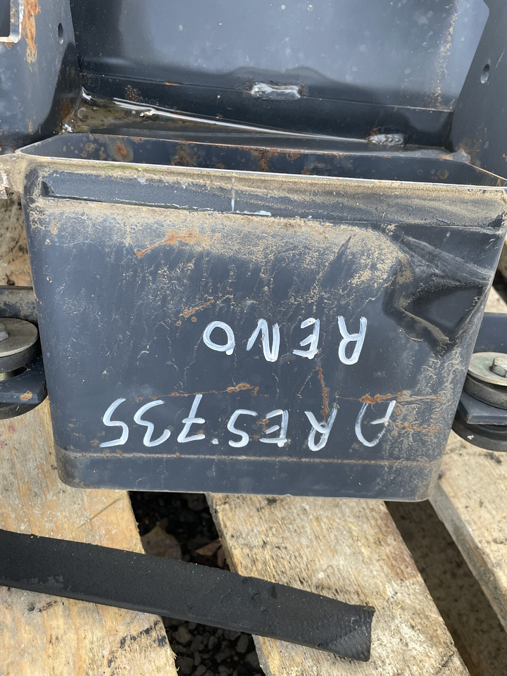 Renault Claas Ares 735 - chłodnica 7700046130 - Radiator untuk Peralatan pertanian: gambar 3 Renault Claas Ares 735 - chłodnica 7700046130 - Radiator untuk Peralatan pertanian: gambar 3