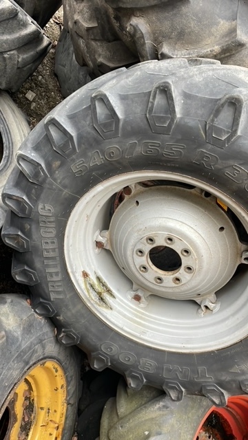 Same Rubin Lamborgini koła felgi 540/65R30 - Pelek untuk Peralatan pertanian: gambar 3 Same Rubin Lamborgini koła felgi 540/65R30 - Pelek untuk Peralatan pertanian: gambar 3