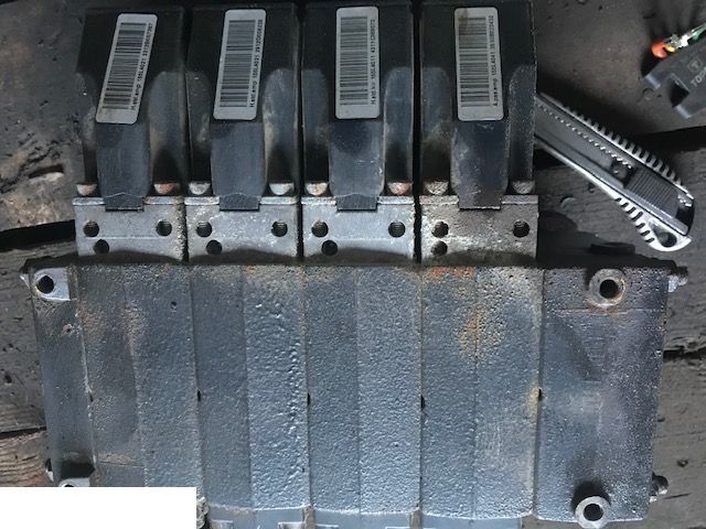 Sauer Danfoss - Cewki Proporcjonalne Rozdzielacz Elektrozawory - Sistem listrik untuk Peralatan pertanian: gambar 2 Sauer Danfoss - Cewki Proporcjonalne Rozdzielacz Elektrozawory - Sistem listrik untuk Peralatan pertanian: gambar 2