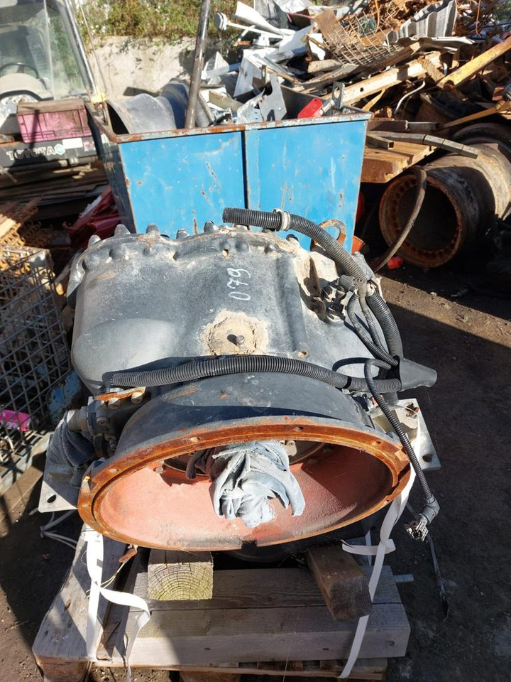 Skrzynia biegów ZF 4WG 4WG-210 Hitachi Case Komatsu - Gearbox untuk Peralatan pertanian: gambar 4 Skrzynia biegów ZF 4WG 4WG-210 Hitachi Case Komatsu - Gearbox untuk Peralatan pertanian: gambar 4