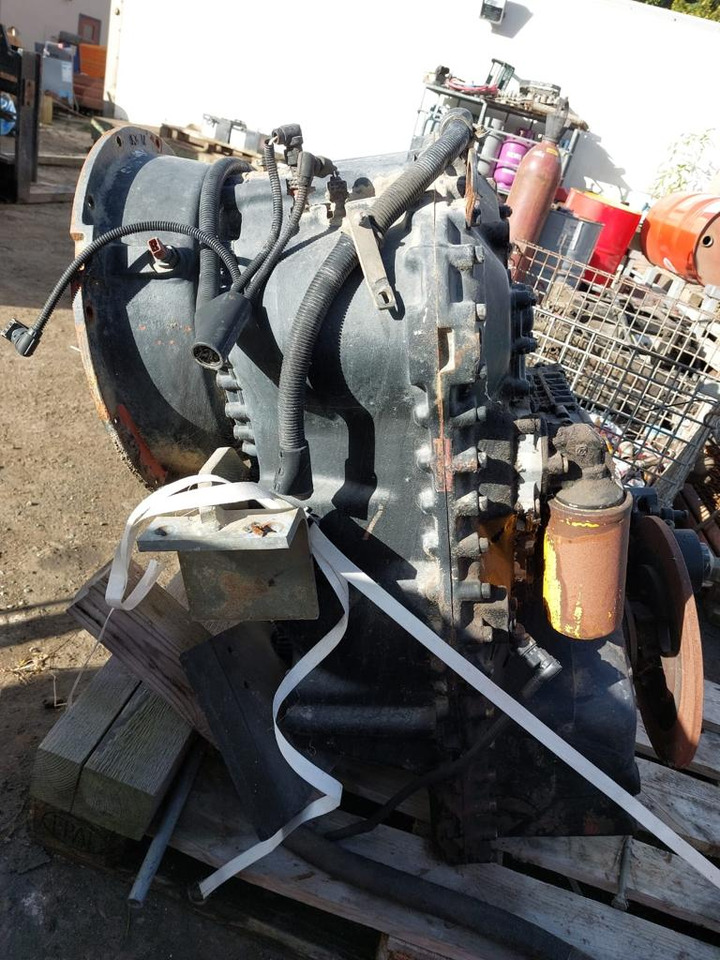 Skrzynia biegów ZF 4WG 4WG-210 Hitachi Case Komatsu - Gearbox untuk Peralatan pertanian: gambar 1 Skrzynia biegów ZF 4WG 4WG-210 Hitachi Case Komatsu - Gearbox untuk Peralatan pertanian: gambar 1