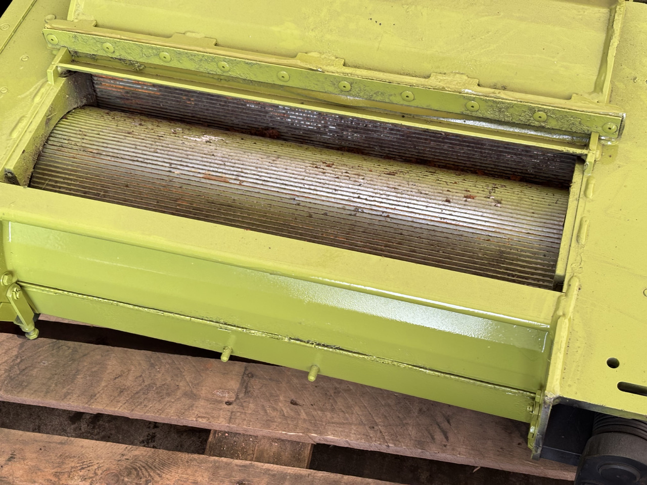 Claas Jaguar 930-990 502 Corncracker Gniotownik - Suku cadang untuk Peralatan pertanian: gambar 4 Claas Jaguar 930-990 502 Corncracker Gniotownik - Suku cadang untuk Peralatan pertanian: gambar 4