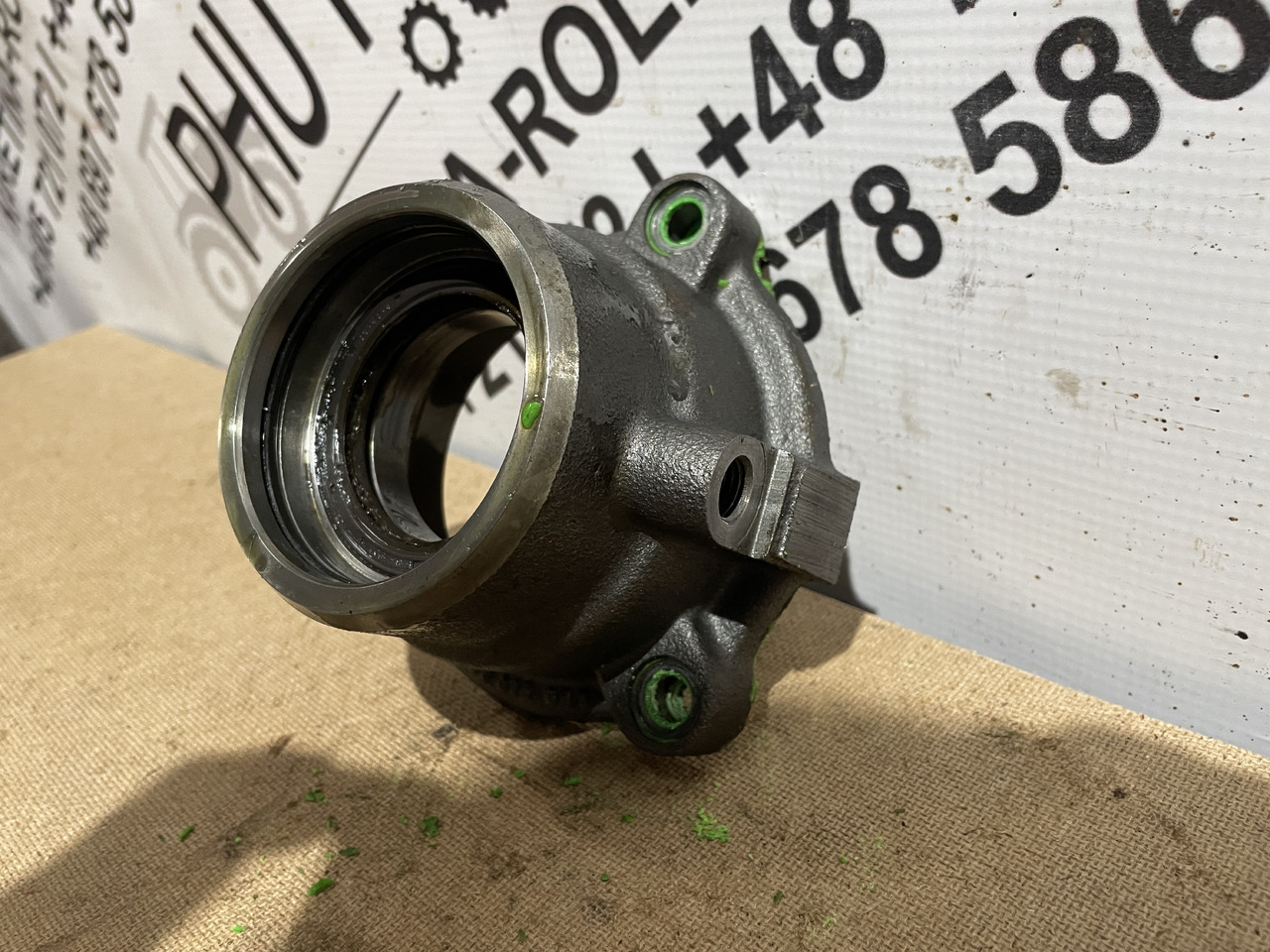 Valtra S354 Massey 8480 - skrzynia biegów - obudowa 903100490011 - Gearbox untuk Peralatan pertanian: gambar 2 Valtra S354 Massey 8480 - skrzynia biegów - obudowa 903100490011 - Gearbox untuk Peralatan pertanian: gambar 2