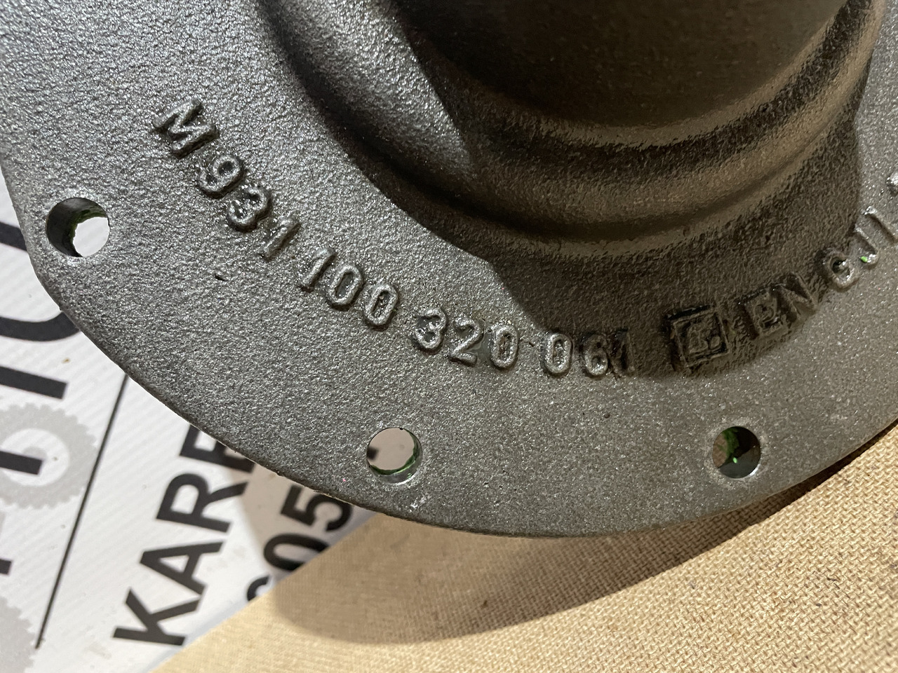 Valtra S354 Massey 8480 - skrzynia biegów - pokrywa łożyska 931100320061 - Gearbox untuk Peralatan pertanian: gambar 2 Valtra S354 Massey 8480 - skrzynia biegów - pokrywa łożyska 931100320061 - Gearbox untuk Peralatan pertanian: gambar 2