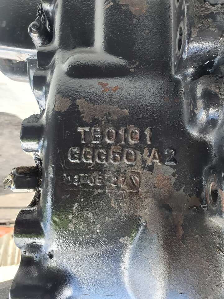 Valtra T150 - Zwolnica - Zwrotnica - Półoś - Skrzynia - Silnik - Siłowniki - Tylny WOM - Buku jari kemudi untuk Peralatan pertanian: gambar 2 Valtra T150 - Zwolnica - Zwrotnica - Półoś - Skrzynia - Silnik - Siłowniki - Tylny WOM - Buku jari kemudi untuk Peralatan pertanian: gambar 2