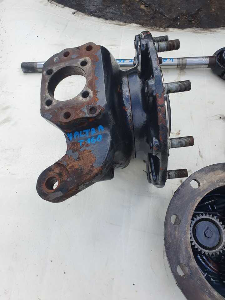 Valtra T160 - Zwolnica - Zwrotnica - Półoś - Skrzynia - Silnik - Siłowniki - Tylny WOM - Buku jari kemudi untuk Peralatan pertanian: gambar 5 Valtra T160 - Zwolnica - Zwrotnica - Półoś - Skrzynia - Silnik - Siłowniki - Tylny WOM - Buku jari kemudi untuk Peralatan pertanian: gambar 5