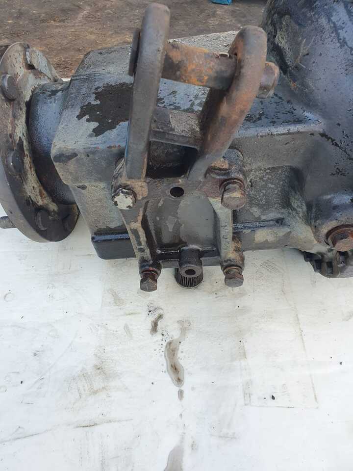 Buku jari kemudi untuk Peralatan pertanian Valtra T170 - Zwolnica - Zwrotnica - Półoś - Skrzynia - Silnik - Siłowniki - Tylny WOM: gambar 12 Buku jari kemudi untuk Peralatan pertanian Valtra T170 - Zwolnica - Zwrotnica - Półoś - Skrzynia - Silnik - Siłowniki - Tylny WOM: gambar 12