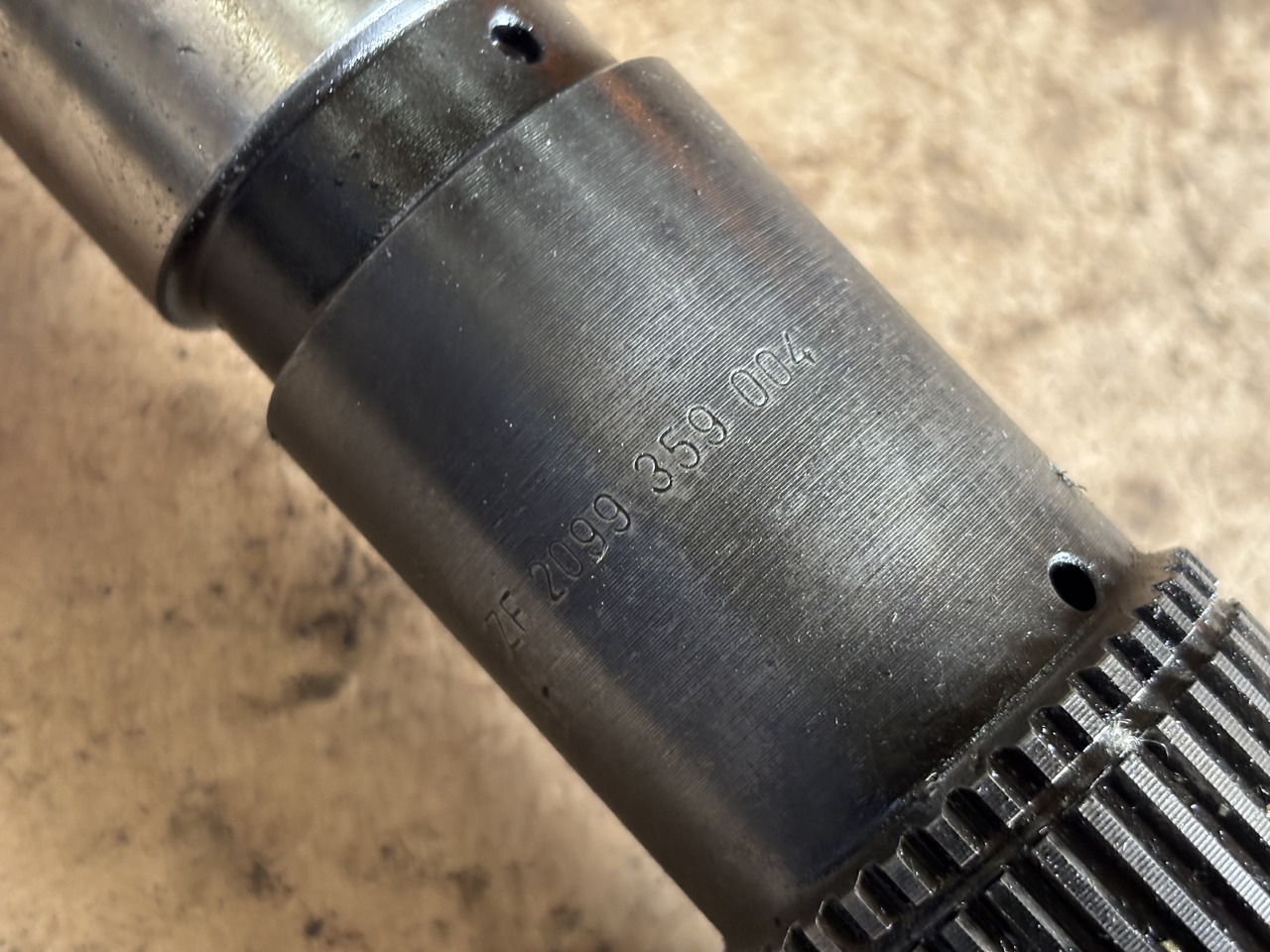 Wał odbioru Mocy ZF 2099359004 2099359008 - Penularan untuk Peralatan pertanian: gambar 4 Wał odbioru Mocy ZF 2099359004 2099359008 - Penularan untuk Peralatan pertanian: gambar 4