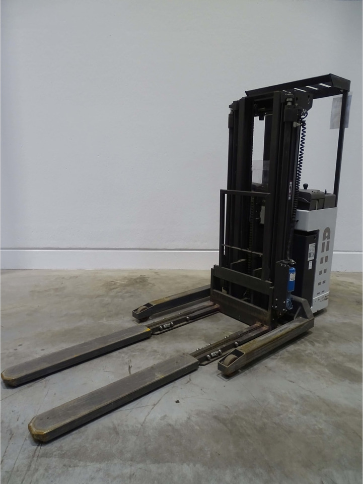 Atlet A/ATF/100DTFVJN480 - Penumpuk: gambar 3 Atlet A/ATF/100DTFVJN480 - Penumpuk: gambar 3