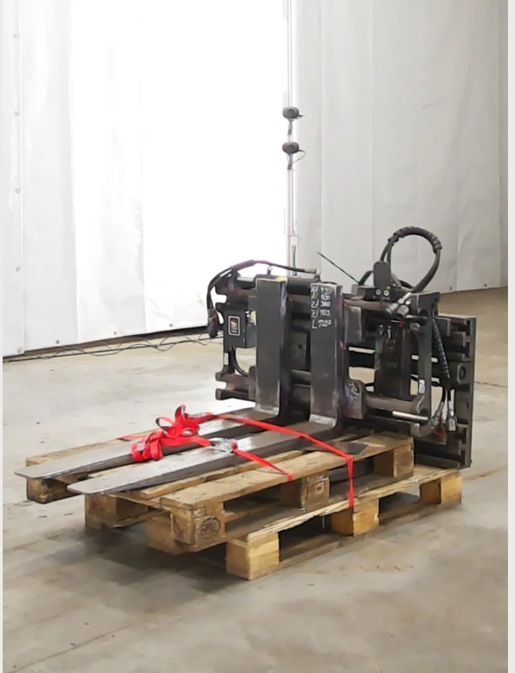 Attachment Package: 2 pcs. Fork positioner FEM 2 - Lampiran untuk Peralatan untuk menangani material: gambar 1 Attachment Package: 2 pcs. Fork positioner FEM 2 - Lampiran untuk Peralatan untuk menangani material: gambar 1