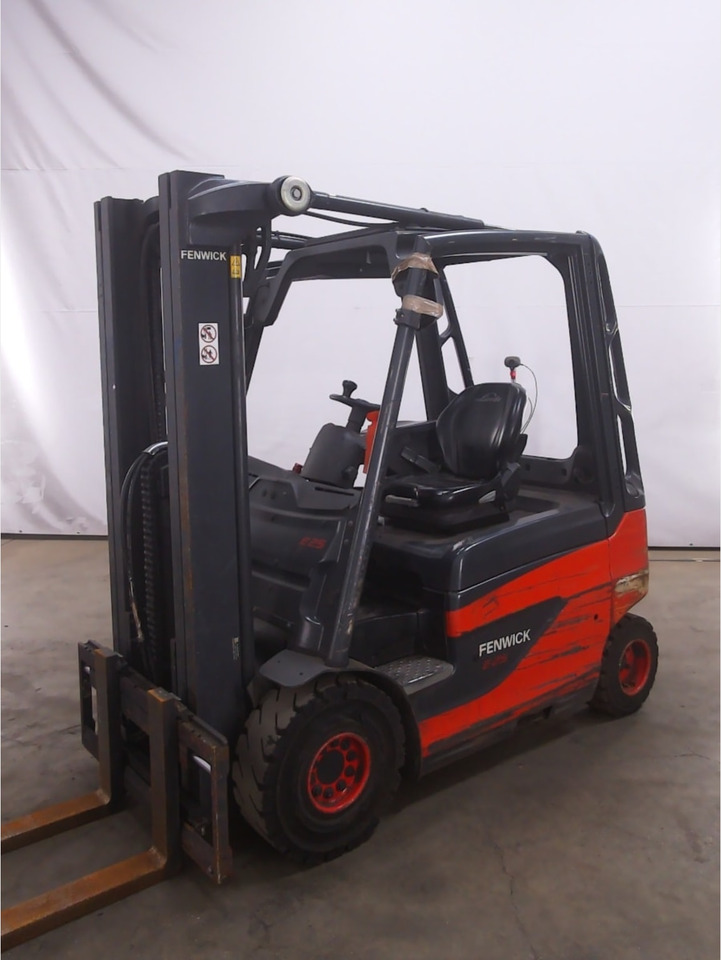 Linde E25-01 - Forklift listrik: gambar 1 Linde E25-01 - Forklift listrik: gambar 1