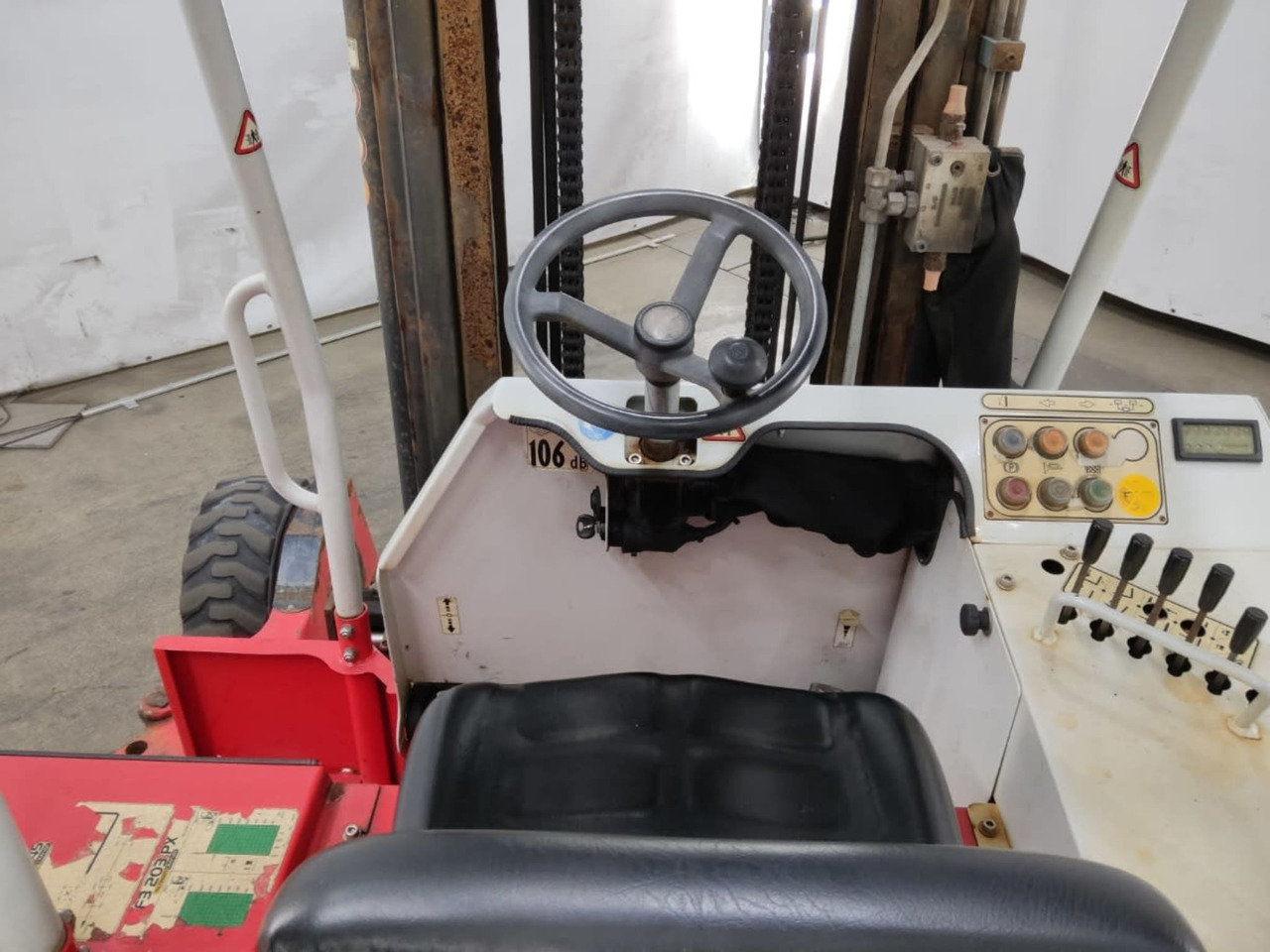 Palfinger F3 -203PX - Forklift diesel: gambar 4 Palfinger F3 -203PX - Forklift diesel: gambar 4