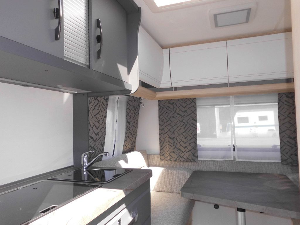 Hobby De Luxe 400 SFe 2025 1500kg. Hobby De Luxe 400 SFe Lagerabverkauf! - Karavan: gambar 1 Hobby De Luxe 400 SFe 2025 1500kg. Hobby De Luxe 400 SFe Lagerabverkauf! - Karavan: gambar 1