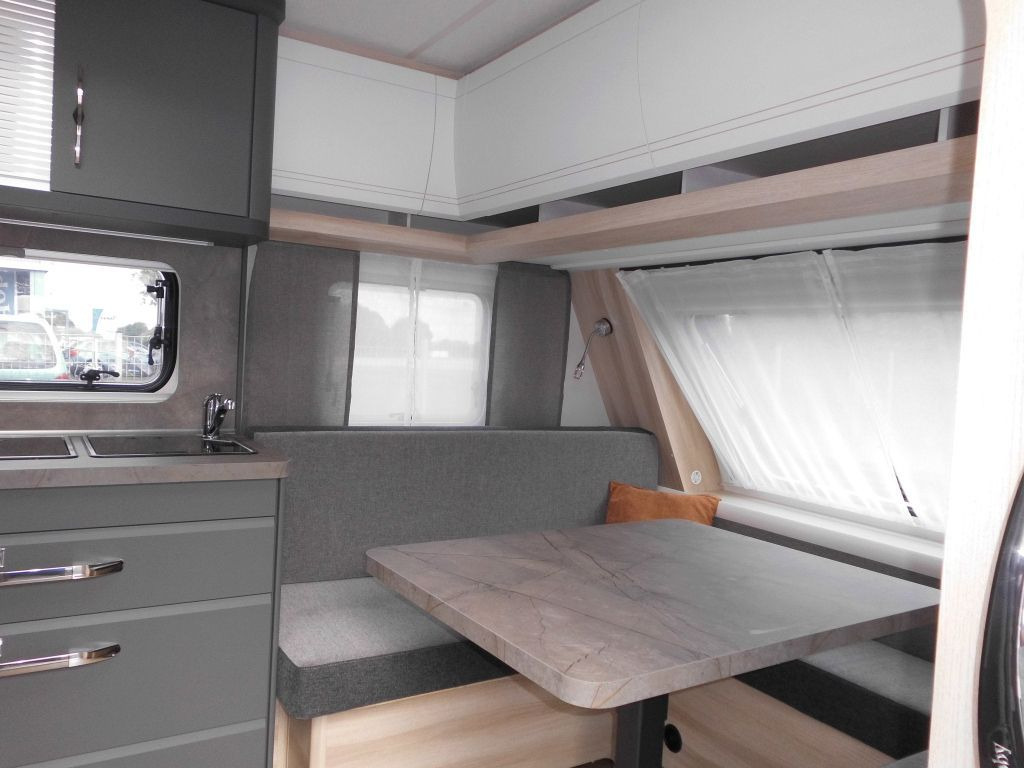 Hobby De Luxe 495 WFB 2026 AUTARK Ambiente 1800kg.++ - Karavan: gambar 5 Hobby De Luxe 495 WFB 2026 AUTARK Ambiente 1800kg.++ - Karavan: gambar 5
