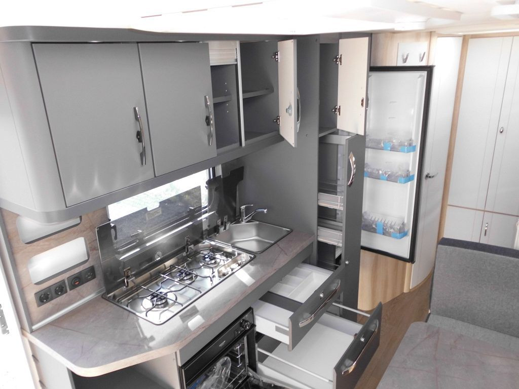 Leasing  Hobby De Luxe 545 KMF 2026 3er Autark Backofen uvm.+ Hobby De Luxe 545 KMF 2026 3er Autark Backofen uvm.+: gambar 9