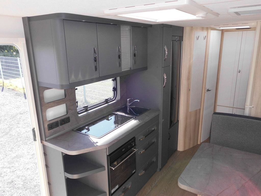 Leasing  Hobby De Luxe 545 KMF 2026 3er Autark Backofen uvm.+ Hobby De Luxe 545 KMF 2026 3er Autark Backofen uvm.+: gambar 8