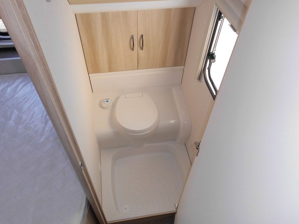 Karavan Hobby De Luxe 560 KMFe %Lagerabverkauf%: gambar 15