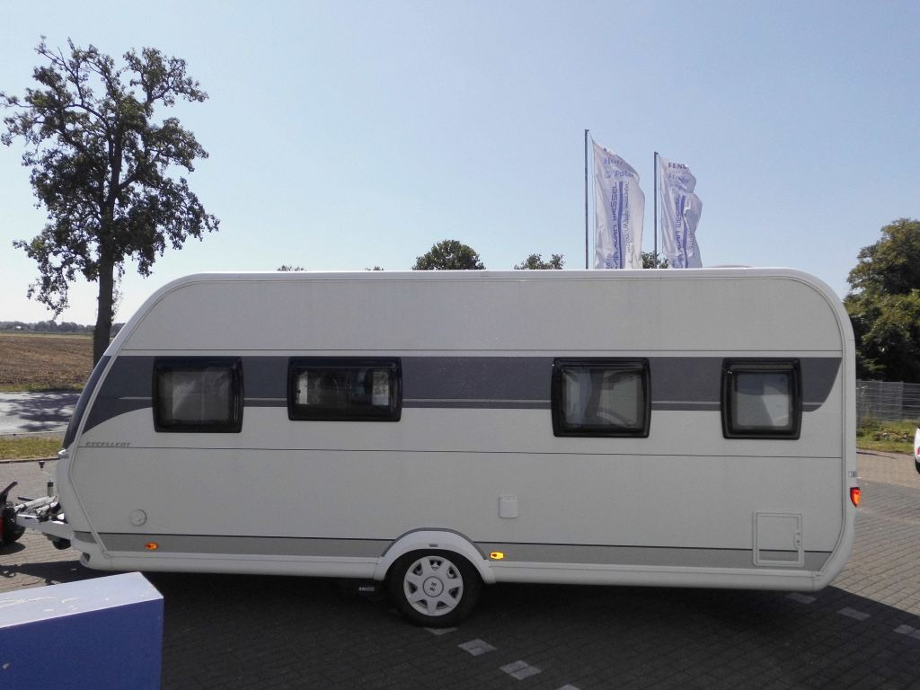 Hobby Excellent 495 WFB Mover, Autark, Combi 6E 1800KG - Karavan: gambar 4 Hobby Excellent 495 WFB Mover, Autark, Combi 6E 1800KG - Karavan: gambar 4