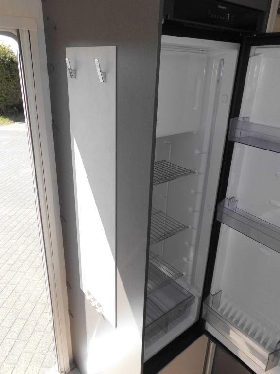 Hobby Excellent 495 WFB Mover, Autark,Combi6E Backofen - Karavan: gambar 5 Hobby Excellent 495 WFB Mover, Autark,Combi6E Backofen - Karavan: gambar 5