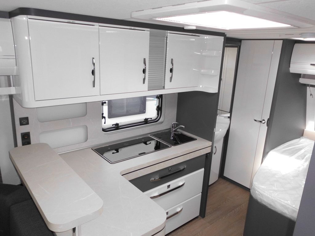Karavan Hobby Excellent 560 CFe 2025 %Lagerabverkauf%: gambar 11