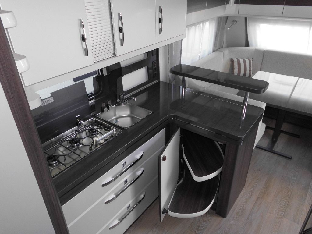 Karavan Hobby Prestige 720 WQC 2026 ALDE + ALDE FBH: gambar 9