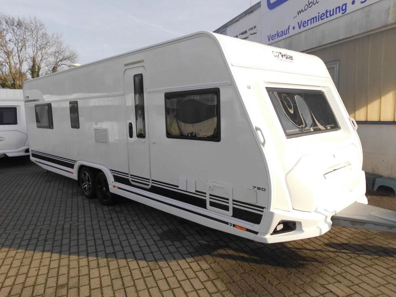 Polar 730 QA Customized LEDER KLIMA SOUND++ - Karavan: gambar 1 Polar 730 QA Customized LEDER KLIMA SOUND++ - Karavan: gambar 1